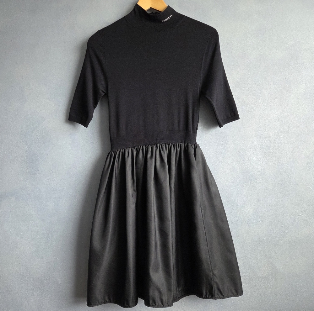 PRADA WOOL RE-NYLON BLACK FIT AND FLARE, MINI DRESS, SIZE ITALY 40 - Picture 5 of 16